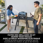 Pack Barbecue électrique et fumoir Ninja Woodfire Pro Connect XL avec support et housse