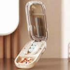 💊Coupe-pilule Portable avec Boîte à Pilules | Coupe Multiple Précise | 🛡️ Lames en Acier Inoxydable | 👜 Compact et Sûr pour les Voyages