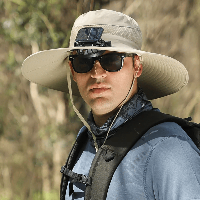 Chapeau de soleil à large bord avec ventilateur solaire intégré 🌞🌀