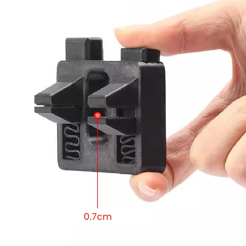 Wire crimping tool