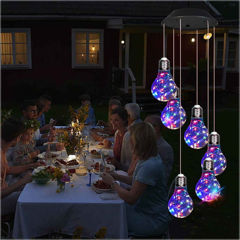 Carillons éoliens à LED de couleur à énergie solaire