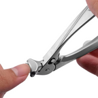 🥳 OFFRE IMBATTABLE 2026 💅 Coupe-ongles en acier inoxydable avec lames courbes de précision : facile à utiliser même pour les ongles épais et pour les personnes âgées ! ✂️✨