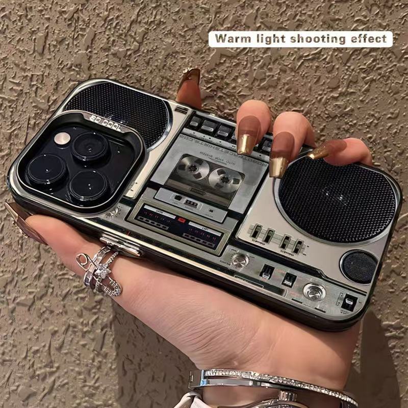 Coque de téléphone au design rétro boombox et lecteur de cassettes