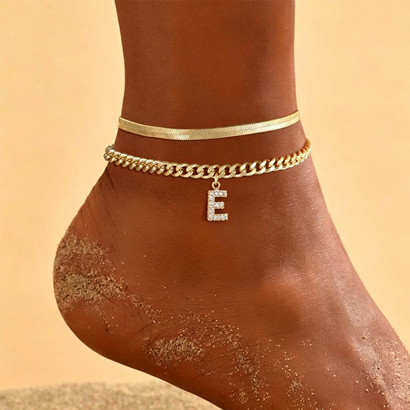✨💛 Chaîne de Cheville Dorée Personnalisable avec Initiale – Très Légère en Alliage, Empilable, 26 Lettres – Bijou d'Été Élégant pour Femme 🏖️🔗