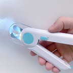 🐾 Coupe-Ongles pour Animaux avec Lumière LED 🐶🐱 - Lame en Acier Inoxydable | Lime Intégrée | Protection Anti-Éclaboussures | Batterie 1 An | 50% DE RÉDUCTION 🔥