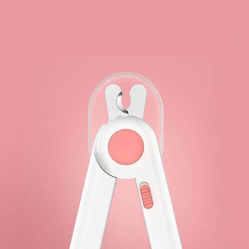 🐾 Coupe-Ongles pour Animaux avec Lumière LED 🐶🐱 - Lame en Acier Inoxydable | Lime Intégrée | Protection Anti-Éclaboussures | Batterie 1 An | 50% DE RÉDUCTION 🔥